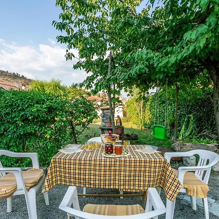 3 Bedroom Awesome In *