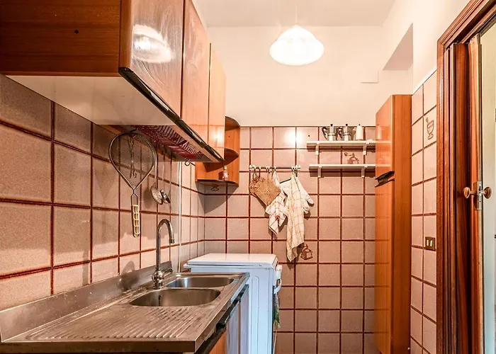 Amazing In Vakantiehuis Scurcola Marsicana